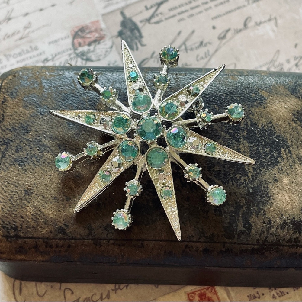 Vintage silver & blue starlight brooch - Picture 5 of 5